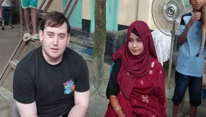 প্রেমের টানে বাংলাদেশে তুরস্কের যুবক